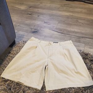 Mens Eddie Bauer Khaki Shorts 40